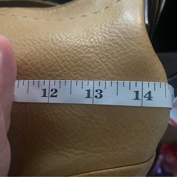 Coach Y2K Studded Grommet Tan Camel Leather Soho Shoulder Bag - Picture 8 of 10